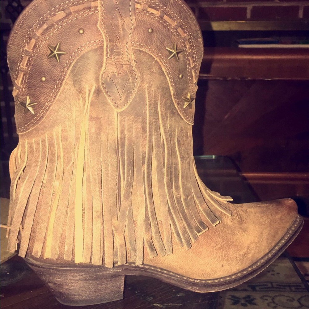 Leather Dingo cowboy boots size 8